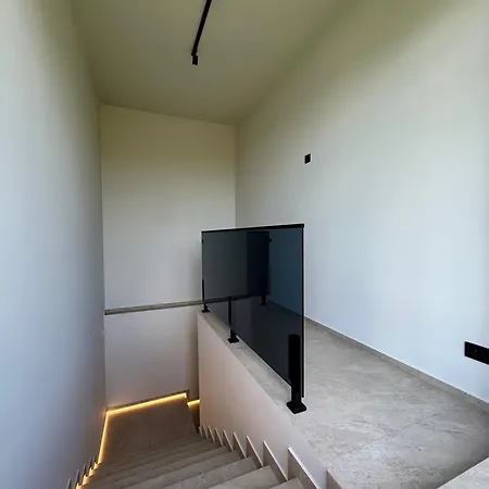 перемоги 1 3* Mukačevo