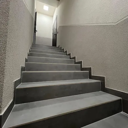 перемоги 1 3* Moukatcheve